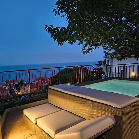 شقة Le Tre Terrazze Sul Blu Vista Mare, Piscina Idromassaggio, Posto Auto Coperto بيرغيجي