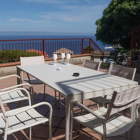 Le Tre Terrazze Sul Blu Vista Mare, Piscina Idromassaggio, Posto Auto Coperto شقة *