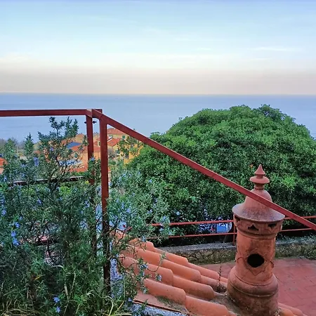 Le Tre Terrazze Sul Blu Vista Mare, Piscina Idromassaggio, Posto Auto Coperto شقة