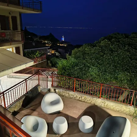 Le Tre Terrazze Sul Blu Vista Mare, Piscina Idromassaggio, Posto Auto Coperto شقة