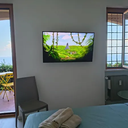 شقة Le Tre Terrazze Sul Blu Vista Mare, Piscina Idromassaggio, Posto Auto Coperto